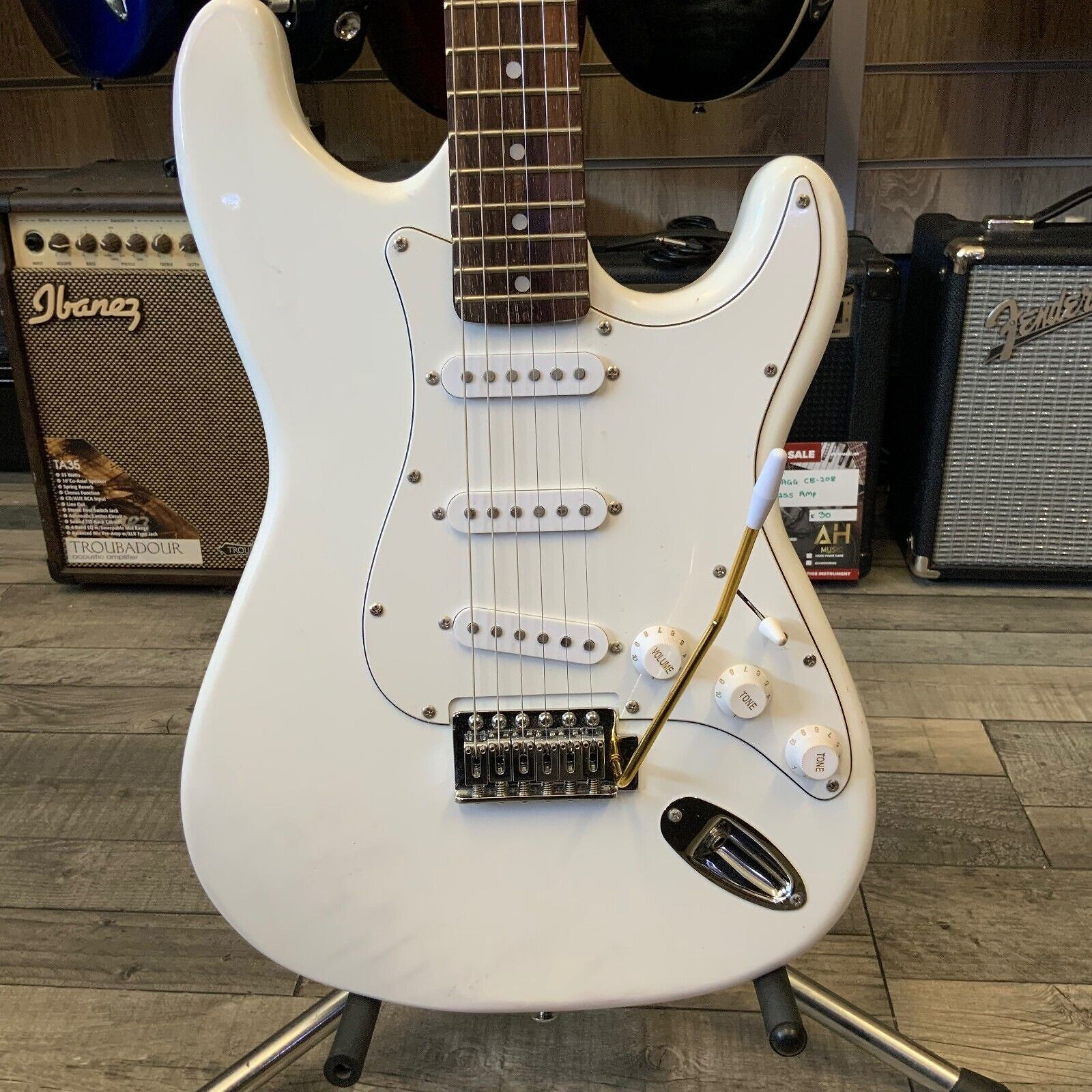 Unbranded ST Electric guitar in White