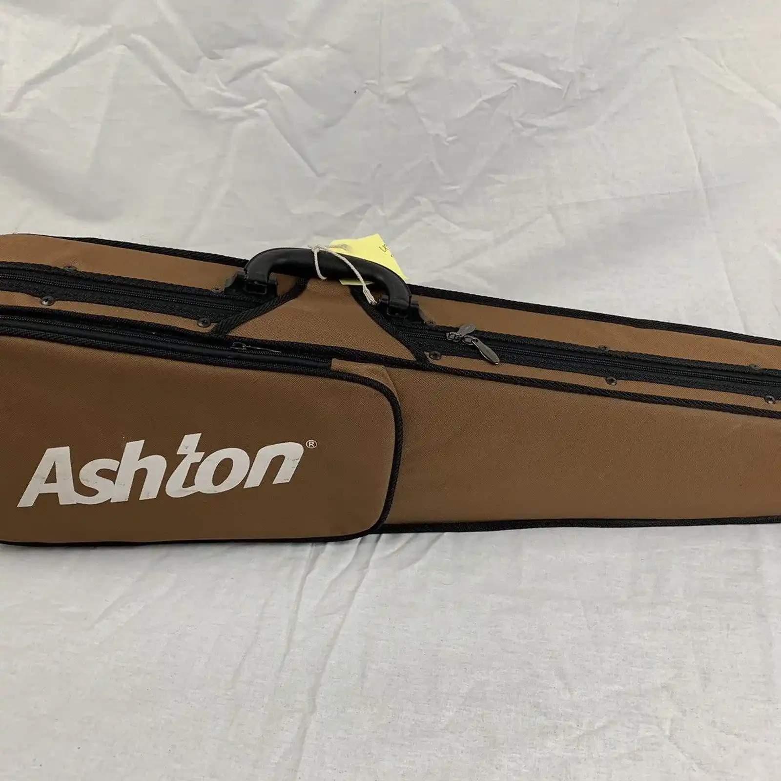 Thumbnail: Pre-owned: Ashton 3/4 Violin Outfit