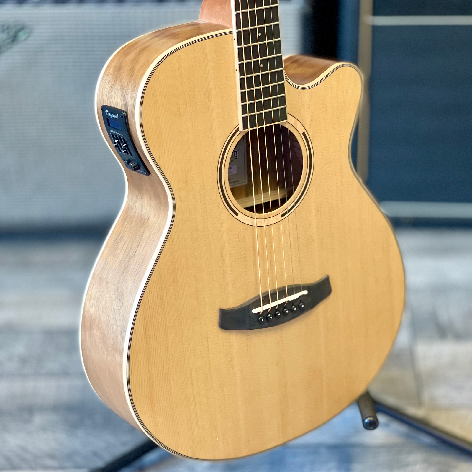 Tanglewood DBT SFCE PW Electro-Acoustic Guitar