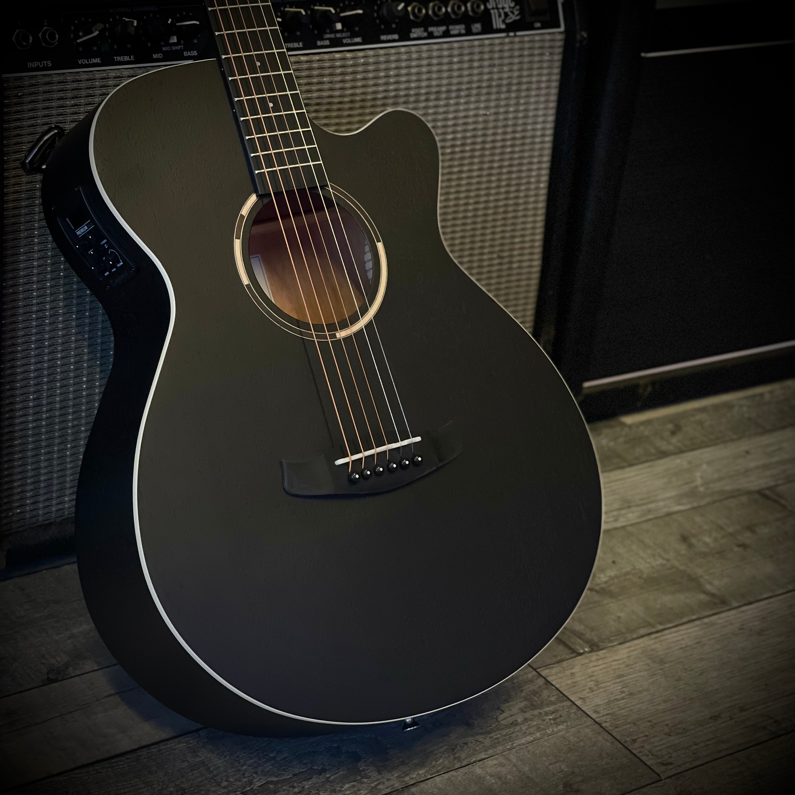 Tanglewood Blackbird TWBB SFCE Electro-Acoustic Guitar