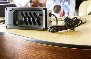 Pre-Amp%20for%20Acoustic%20Guitars%2Cbac