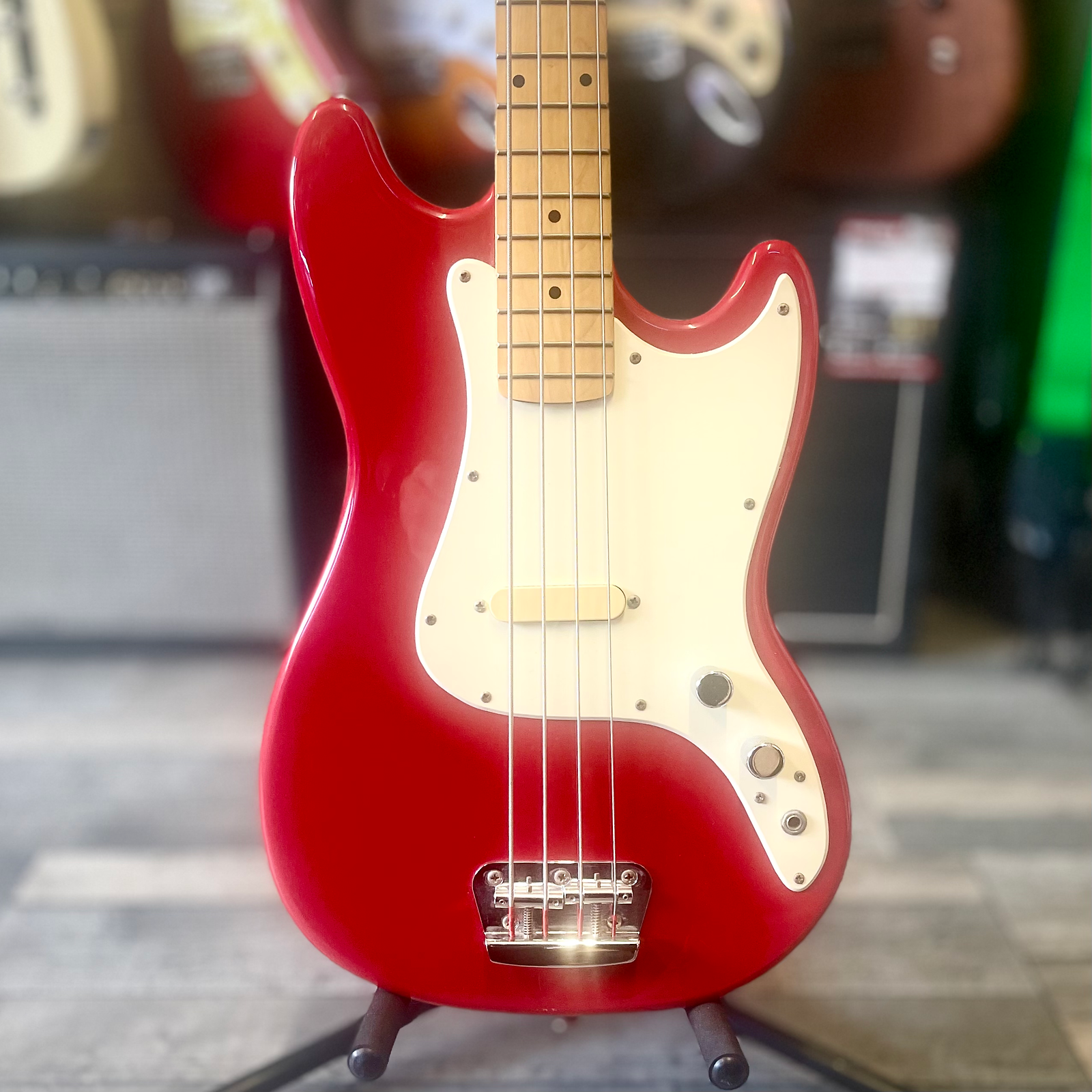 Carlsbro Electric Bass Guitar in Black EMG Pickups