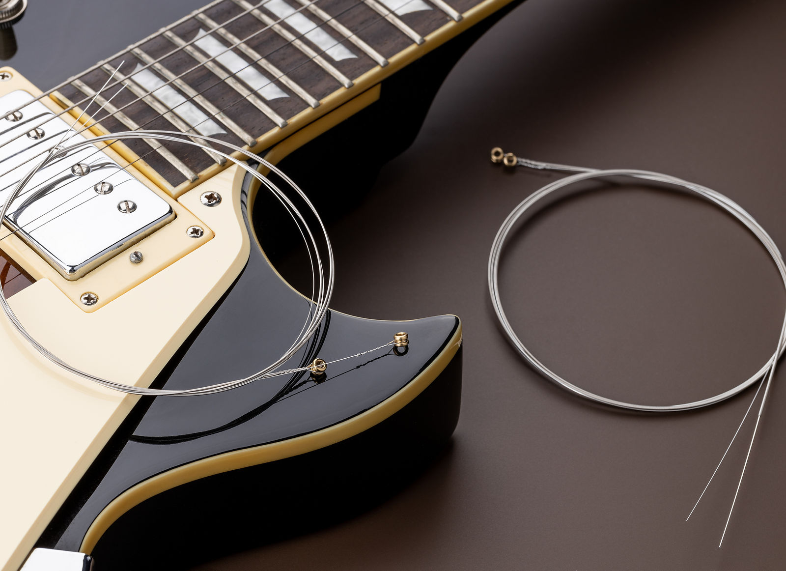 Electric Guitar Restringing Service at AH Music for a Single Guitar String