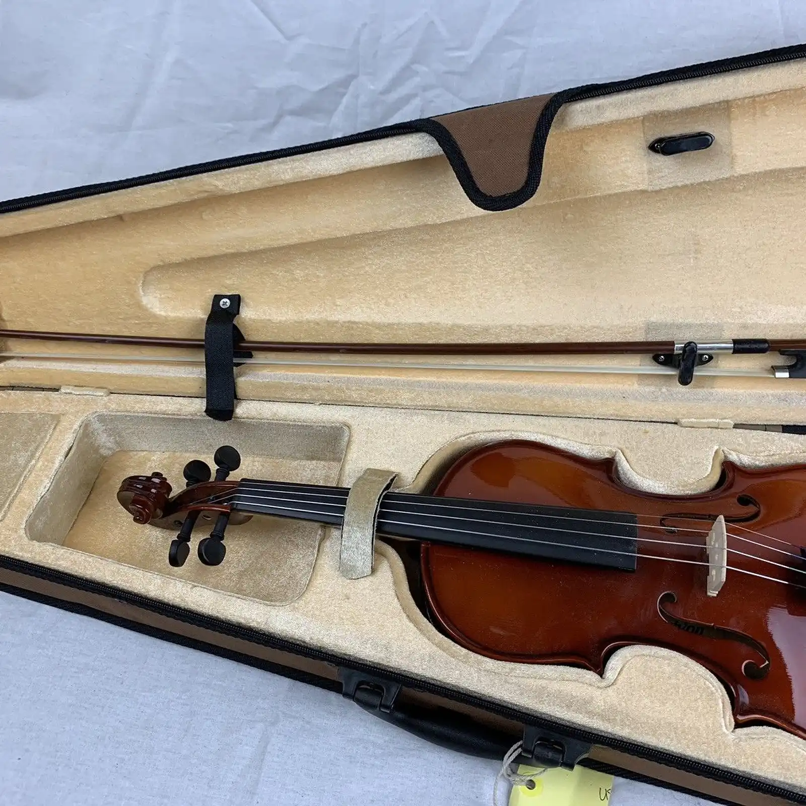 Thumbnail: Pre-owned: Ashton 3/4 Violin Outfit