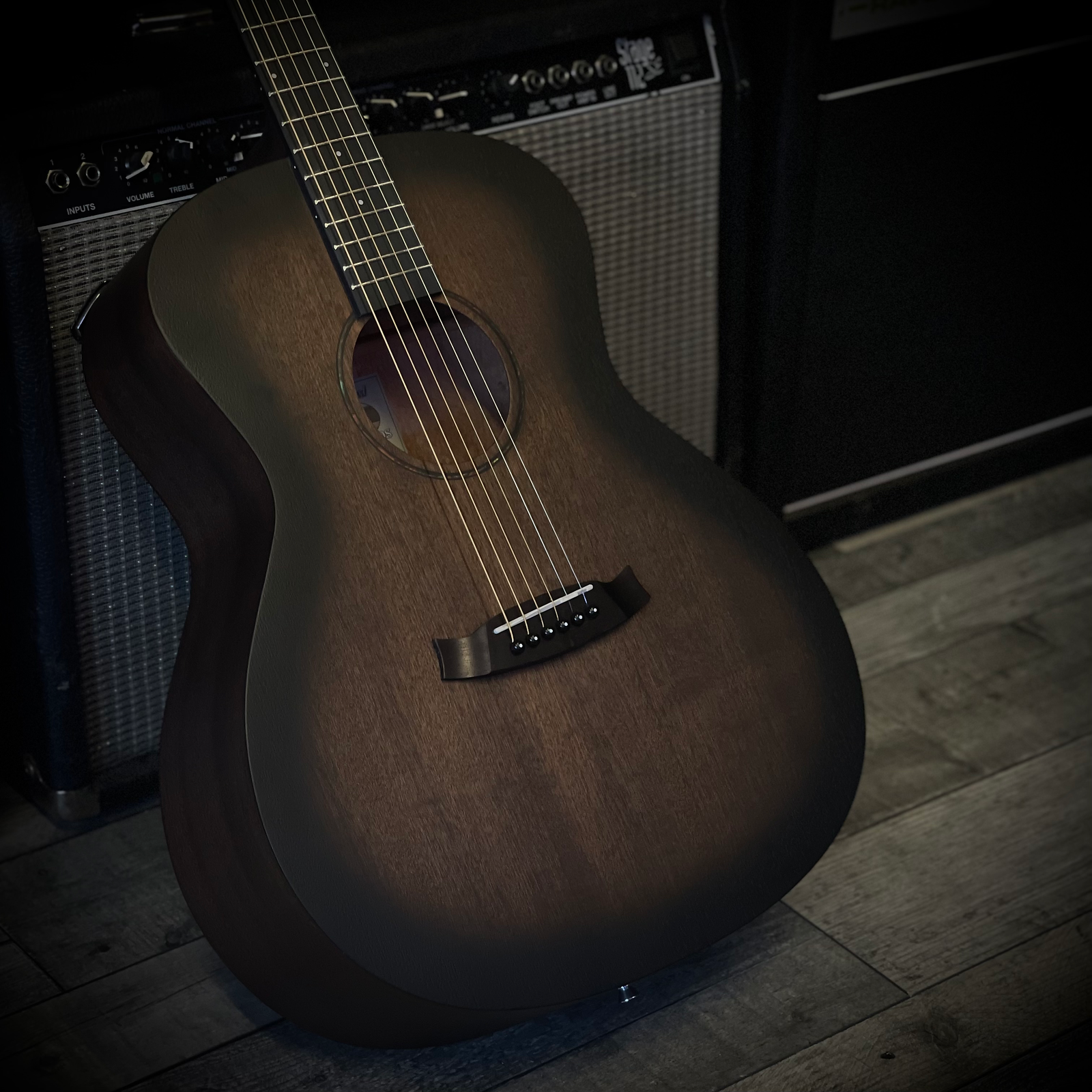 Tanglewood TWCR O Acoustic Guitar in Whisky Burst